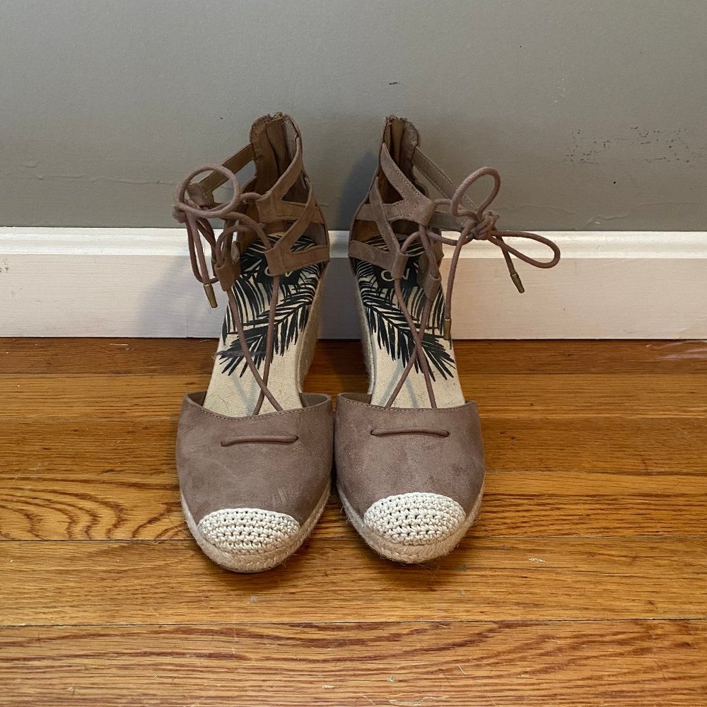 DV by Dolce Vita Brown Suede Espadrille Wedge 10